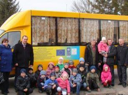 Сасинівська сільська рада отримала новий шкільний автобус