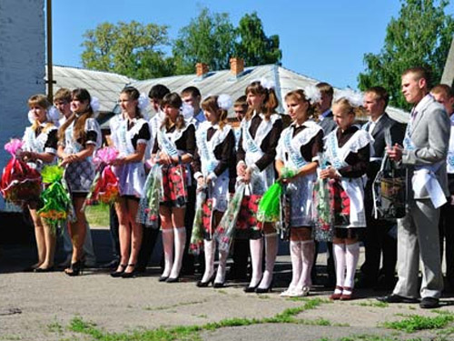 У школах Гребінківського району для 226 одинацдятикласників пролунав останній дзвоник