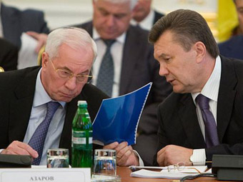 «Регіони» обіцяють світове визнання України і свій газ