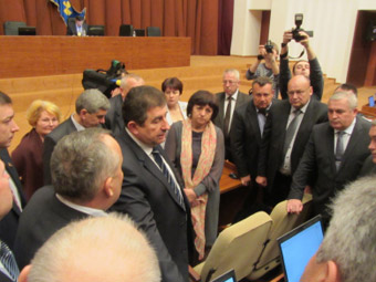 В Полтавській облраді проголосували за рішення «Про суспільно-політичну ситуацію в країні»
