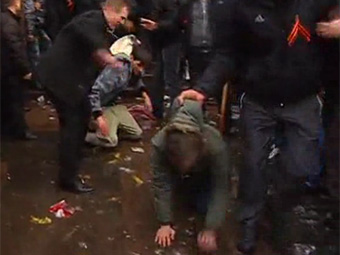 Євромайданівців у Харкові заставляли ставати на коліна, били і принижували