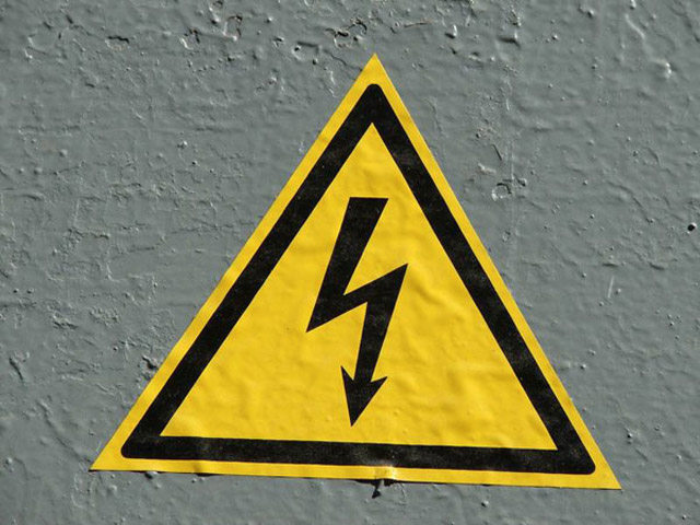 Від ураження струмом у Полтаві помер електрик