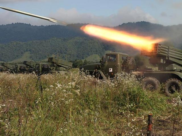 На Донбасі силовиків більше 30 разів обстріляли з реактивної артилерії, танків та мінометів - Тимчук