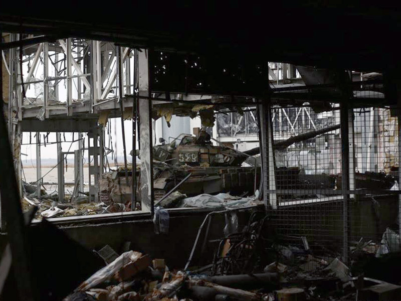 Бойовики невдало атакували Донецький аеропорт та обстріляли селища на Луганщині