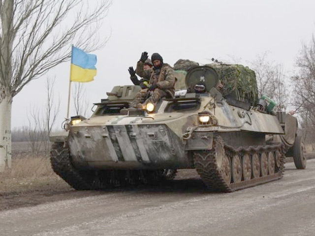 Обидві сторони конфлікту в Україні відводять важку техніку – ОБСЄ