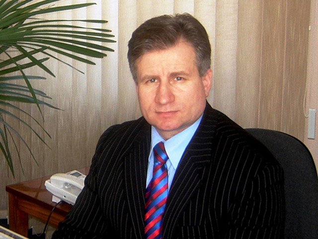 Президент звільнив з посади голову Котелевської РДА