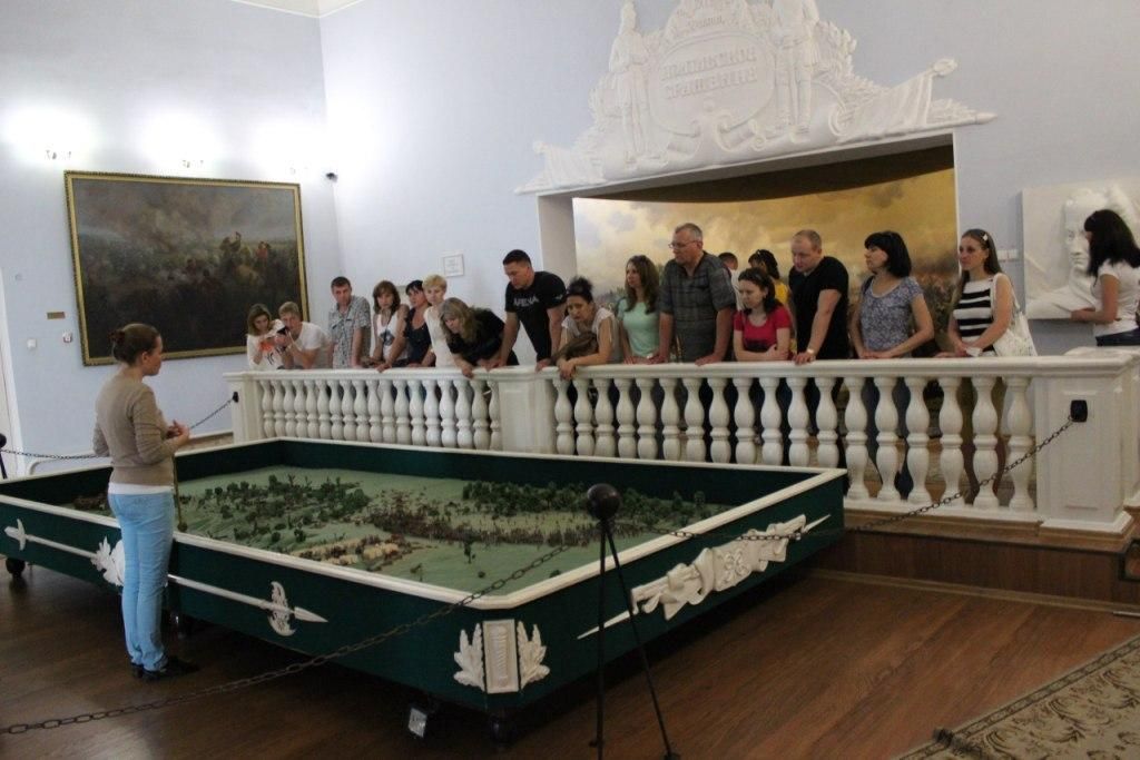 Співробітники Кременчуцької виховної колонії відвідали культурні місця Полтавщини