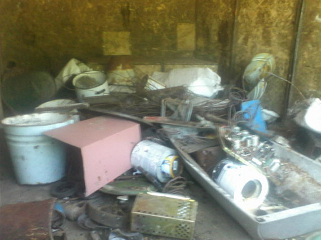 Чутівські міліціонери викрили нелегальний металоприймальний пункт «на колесах»