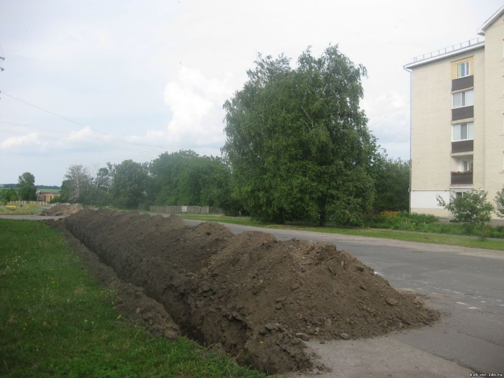У четвер в Кобеляках продовжено капітальний ремонт дороги по вулиці Касьяна