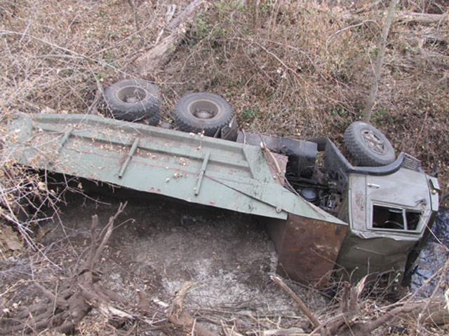 На Полтавщині перекинувся «КАМАЗ»: водій загинув