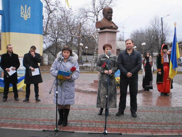 Кобелячани вшанували героїв Майдану