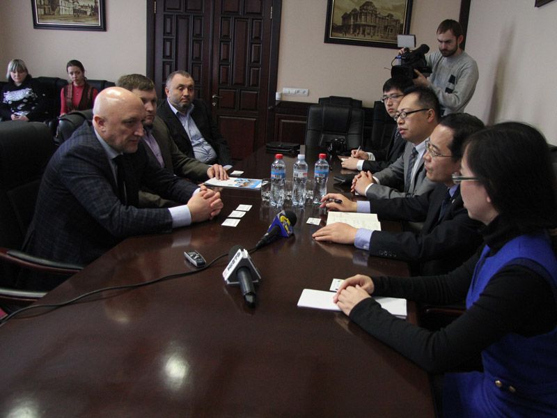 Китайські інвестори готові взяти участь у реалізації інфраструктурних проектів на Полтавщині