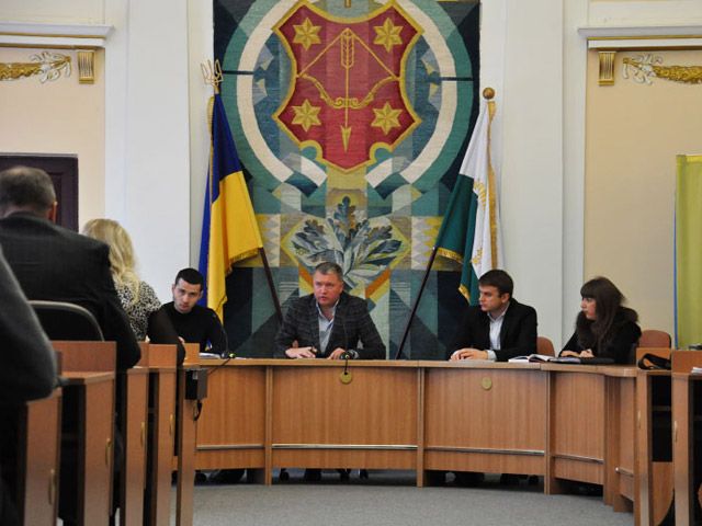 Депутати Полтавської міськради вирішили не змінювати тариф в 4 грн на пасажирські перевезення