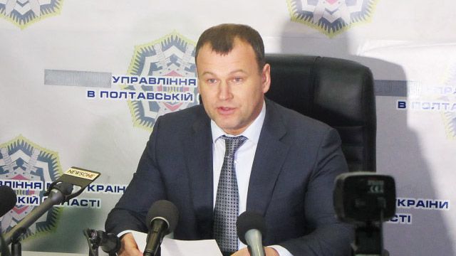 Начальник поліції Полтавщини задекларував 45 тисяч доларів та півмільйона гривень готівки