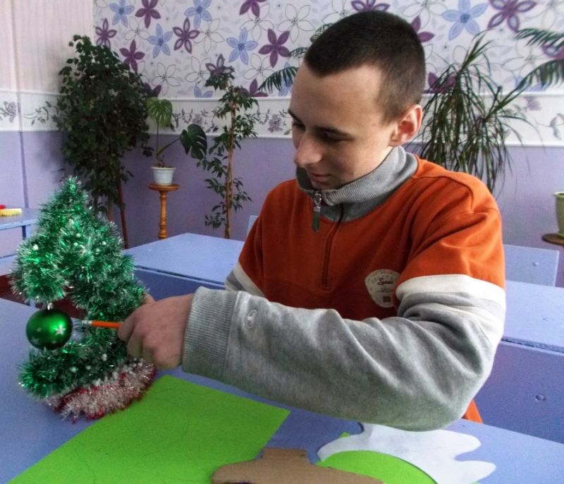В Кременчуцькій виховній колонії активно працює Майстерня Діда Мороза