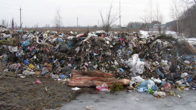 Полтавські депутати хочуть блокувати львівське сміття або вивозити полтавське на Львівщину
