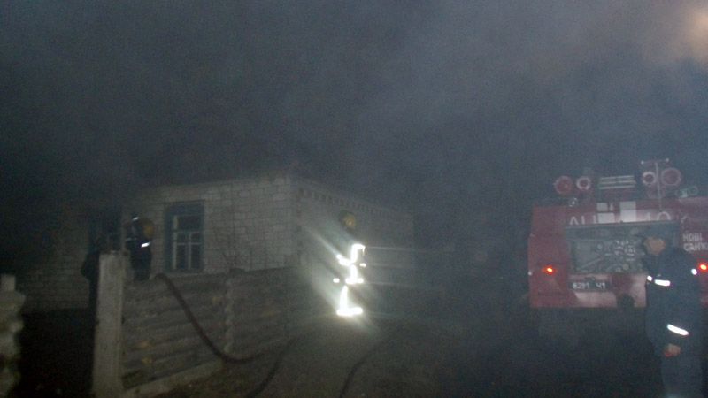 У Губарівці на новосанжарщині вогнеборці врятували будинок
