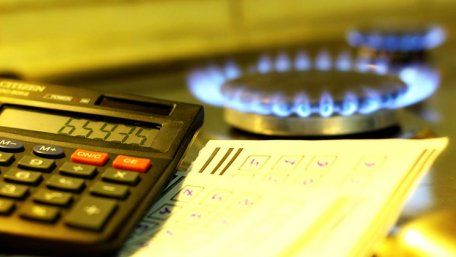 З 1 квітня споживачі газу сплачуватимуть за дві послуги: за його розподіл та його вартість
