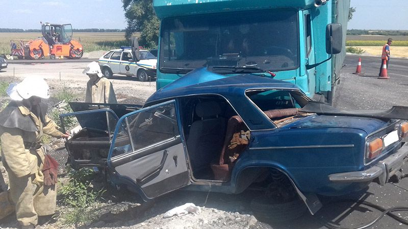 У Козельщинському районі зіткнувся ВАЗ і вантажівка - водій легковика загинув