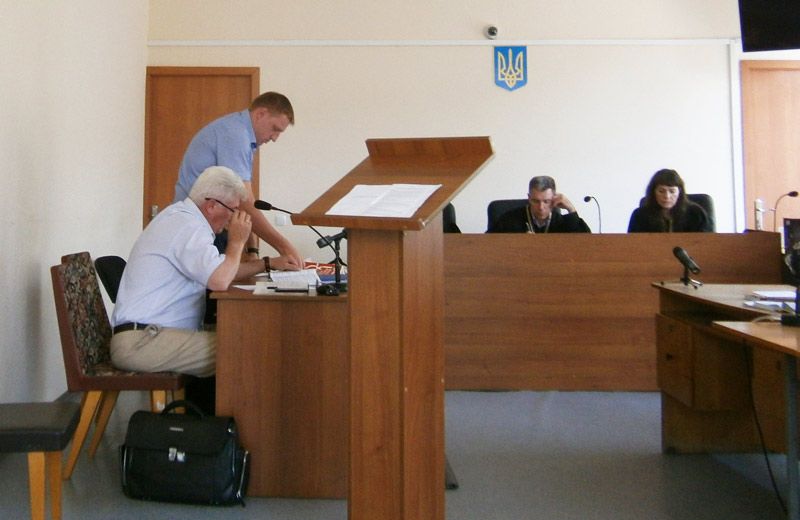 Обвинуваченого в замовленні вбивства мера Кременчука із зали суду забрала «швидка»
