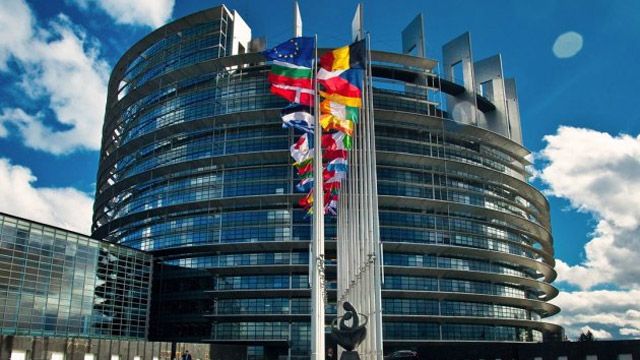 Європарламент пропонує скасувати роумінг для України