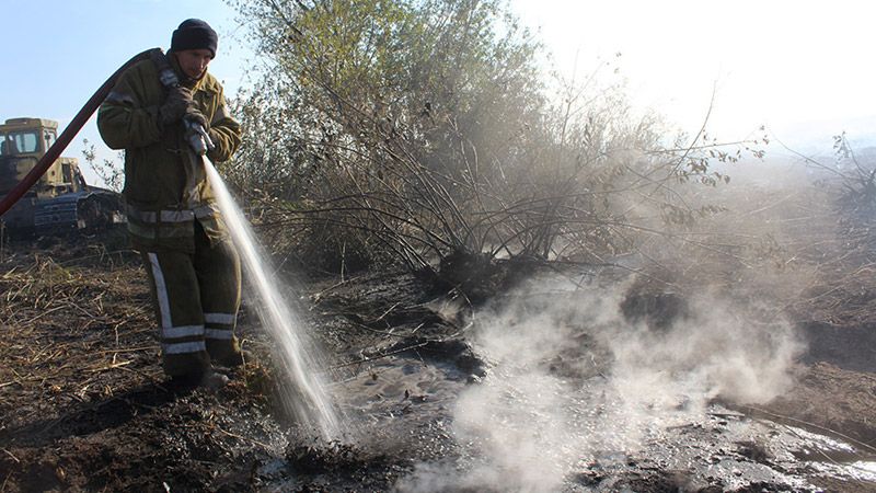 У Семенівському районі досі гасять торф’яні пожежі