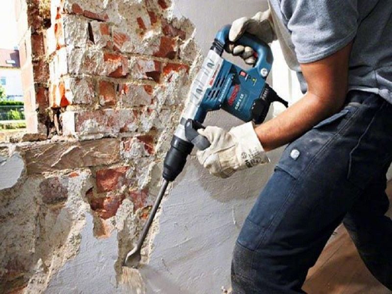 Демонтаж стен при сносе и ремонте: услуга от профессионалов