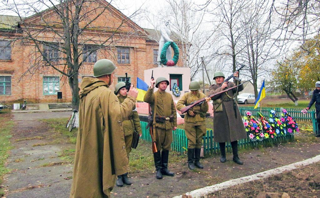 У Солошиному перепоховали солдатів радянської армії