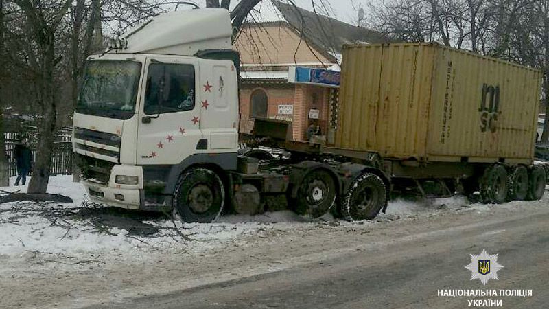 У Лохвиці під колесами власної вантажівки загинув водій