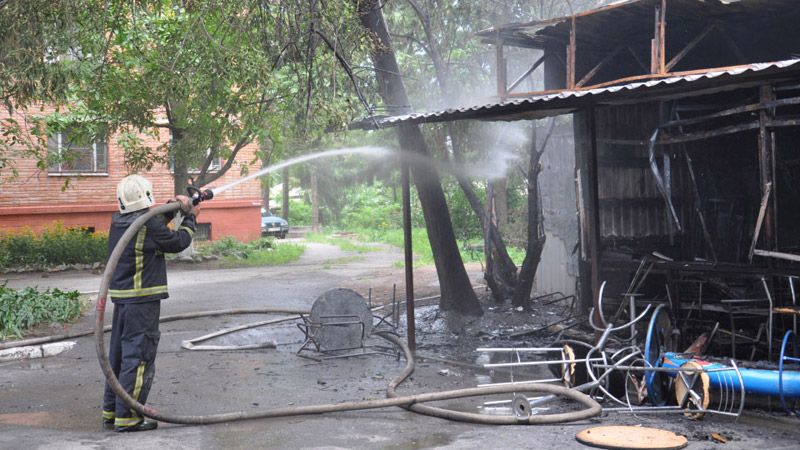 На території Полтавської аграрної академії згоріло кафе — постраждав іноземний студент