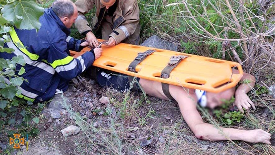 На Полтавщині чоловік упав у 10-метровий кар’єр