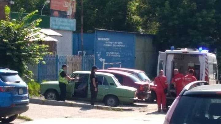 У Полтаві в автомобілі знайшли труп людини