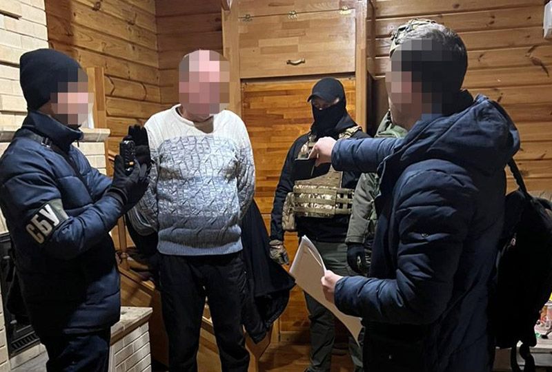 СБУ затримала зрадника, який допомагав рашистам викрадати учасників АТО під час окупації частини Київщини