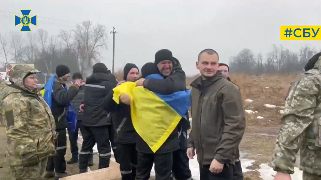 З полону звільнили ще 130 українців: 126 захисників та 4 захисниць