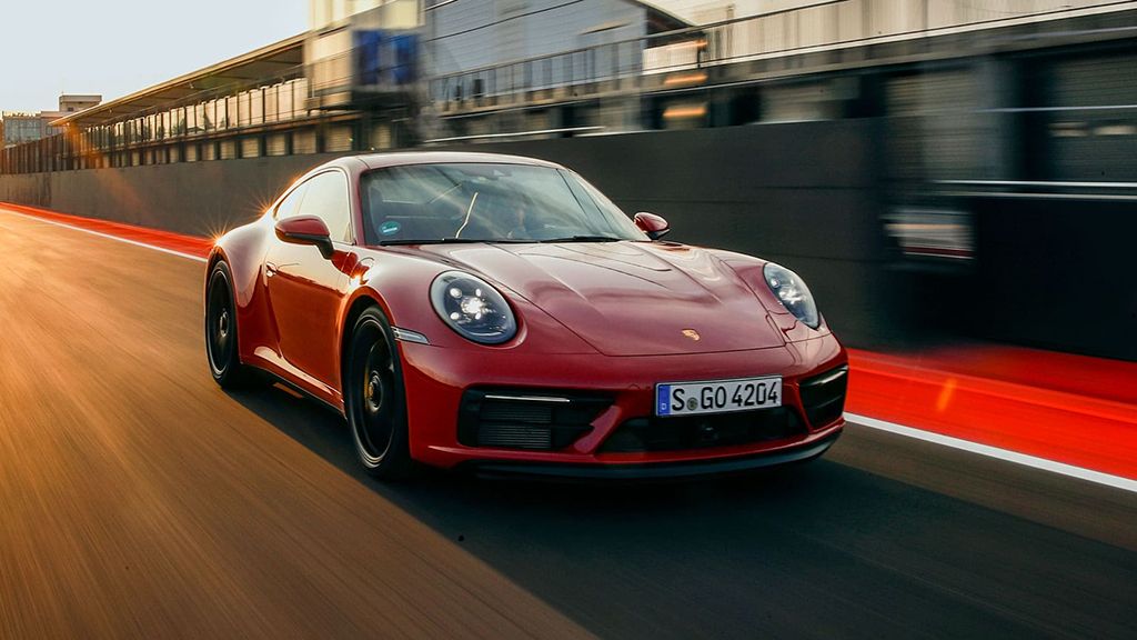 Ексклюзивний досвід: тест-драйв Porsche