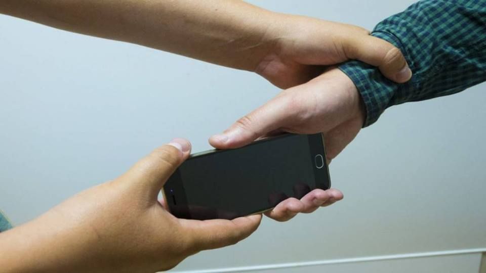 У Полтаві затримали чоловіка, який відібрав мобільний телефон у неповнолітнього хлопця