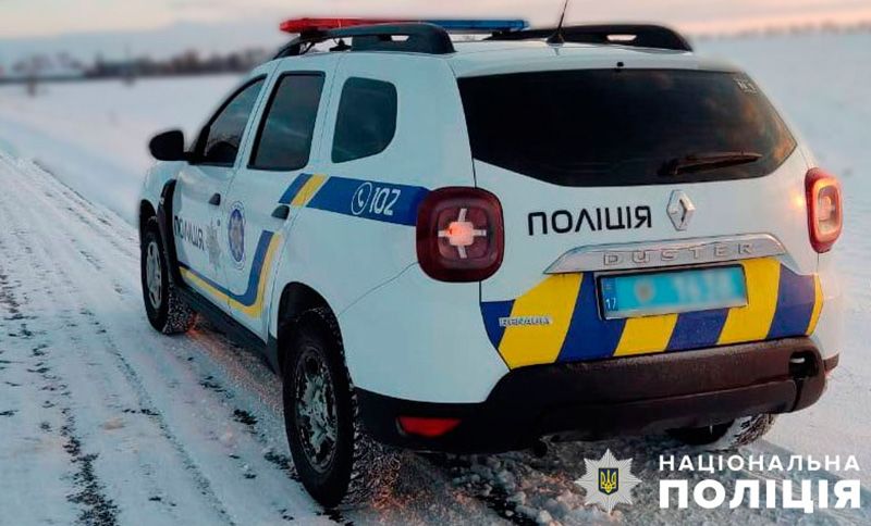 У Миргороді врятували двох чоловіків, які провалилися під лід