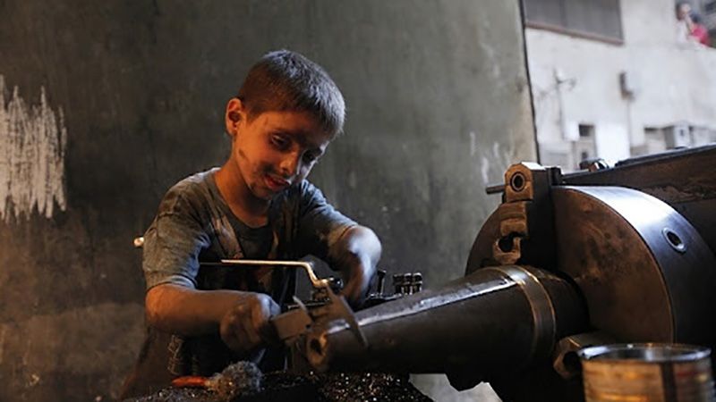 У росії планують залучати до робіт на ВПК неповнолітніх