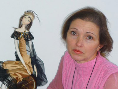 ФОТО - Полтавка Тетяна Волошко мріє поселити ляльок у музеї