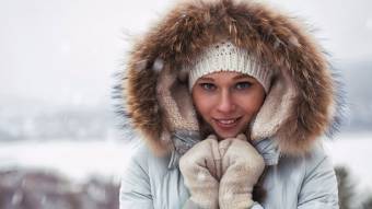 Зима в Україні: мокрий сніг змінять морози 