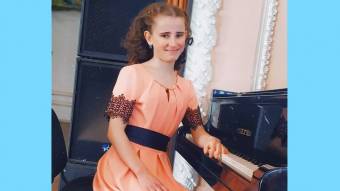 Юна кобеляцька піаністка стала лауреатом престижних конкурсів