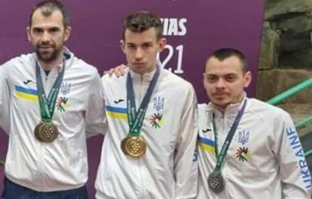 Полтавські тенісисти завоювали «срібло» і «бронзу» в парному чоловічому заліку на Дефлімпіаді
