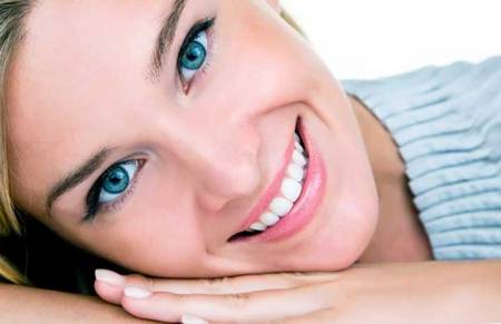 Зберегти здорові зуби допоможе клініка «Line-Smile»