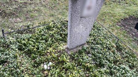 На Полтавщині чоловік біля могили на цвинртарі виявив гранати
