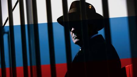 СБУ викрила російських шпигунів, які хотіли влаштувати свого агента до оборонного заводу в Києві