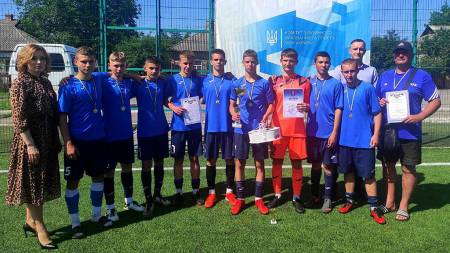 У Кобеляках провели міні-футбольний турнір серед юнаків