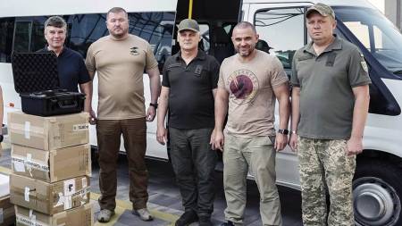 Військовим із Полтавщини передали авто та п’ять квадрокоптерів