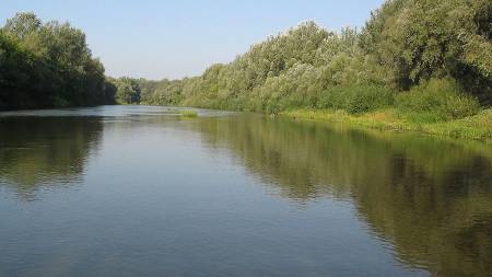 На Полтавщині жінка потонула у річці, намагаючись її перетнути на човні