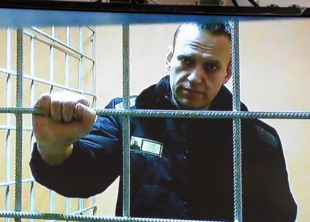 Російський опозиціонер Олексій Навальний помер у колонії