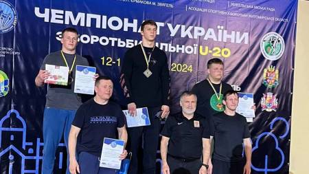 Збірна Полтавщини здобула 7 медалей на чемпіонаті України з вільної боротьби